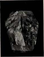 An illustration from Diamonds, pearls and precious stones : where they are found, howcut, and made ready for use in the jeweler's art, their composition and value (1913)