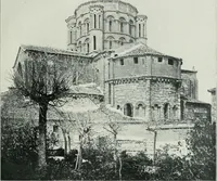 An illustration from A dictionary of architecture and building; biographical, historical and descriptive (1901)