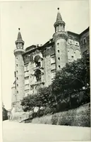 An illustration from A dictionary of architecture and building; biographical, historical and descriptive (1901)
