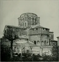 An illustration from A dictionary of architecture and building; biographical, historical and descriptive (1901)