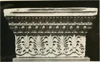 An illustration from Die Baukunst des Altertums (1910)