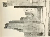 An illustration from Die Baukunst des Altertums (1910)