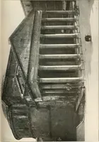 An illustration from Die Baukunst des Altertums (1910)