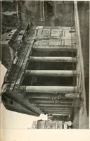 An illustration from Die Baukunst des Altertums (1910)