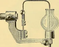 An illustration from Die Einrichtungen zur Erzeugung der Roentgenstrahlen (1903)