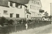 An illustration from Die Gartenkunst (1899)
