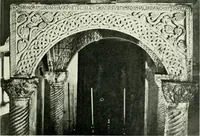 An illustration from Die älteste Kunst, insbesondere di Baukunst, der Germanen (1909)