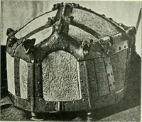An illustration from Die älteste Kunst, insbesondere di Baukunst, der Germanen (1909)
