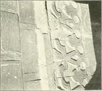 An illustration from Die Ornamente der Hakim- und Ashar-Moschee; Materialien zur Geschichte der älteren Kunst des Islam (1912)