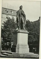 An illustration from Die ruhestätten und denkmäler unserer deutschen dichter (1904)