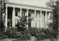 An illustration from Domestic architecture of the American colonies and of the early republic (1922)