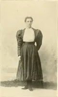 An illustration from Dress, and how to improve it (1897)