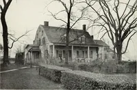 An illustration from The Dutch colonial house; its origin, design, modern plan and construction; illustrated with photographs of old examples and American adaptations of the style (1913)