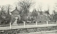 An illustration from The Dutch colonial house; its origin, design, modern plan and construction; illustrated with photographs of old examples and American adaptations of the style (1913)