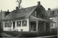 An illustration from The Dutch colonial house; its origin, design, modern plan and construction; illustrated with photographs of old examples and American adaptations of the style (1913)