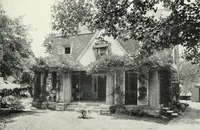 An illustration from The Dutch colonial house; its origin, design, modern plan and construction; illustrated with photographs of old examples and American adaptations of the style (1913)