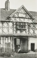 An illustration from Early renaissance architecture in England : a historical and descriptive account of the Tudor, Elizabethan, and Jacobean periods, 1500-1625 : for the use of students and others (1914)