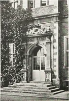 An illustration from Early renaissance architecture in England : a historical and descriptive account of the Tudor, Elizabethan, and Jacobean periods, 1500-1625 : for the use of students and others (1914)