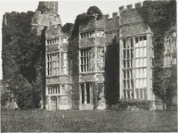 An illustration from Early renaissance architecture in England : a historical and descriptive account of the Tudor, Elizabethan, and Jacobean periods, 1500-1625 : for the use of students and others (1914)