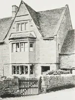 An illustration from Early renaissance architecture in England : a historical and descriptive account of the Tudor, Elizabethan, and Jacobean periods, 1500-1625 : for the use of students and others (1914)