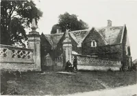 An illustration from Early renaissance architecture in England : a historical and descriptive account of the Tudor, Elizabethan, and Jacobean periods, 1500-1625 : for the use of students and others (1914)