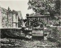 An illustration from Early renaissance architecture in England : a historical and descriptive account of the Tudor, Elizabethan, and Jacobean periods, 1500-1625 : for the use of students and others (1914)