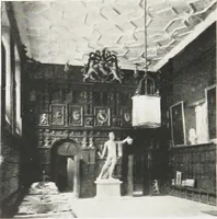An illustration from Early renaissance architecture in England : a historical and descriptive account of the Tudor, Elizabethan, and Jacobean periods, 1500-1625 : for the use of students and others (1914)