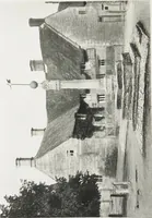 An illustration from Early renaissance architecture in England : a historical and descriptive account of the Tudor, Elizabethan, and Jacobean periods, 1500-1625 : for the use of students and others (1914)