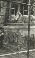 An illustration from Early renaissance architecture in England : a historical and descriptive account of the Tudor, Elizabethan, and Jacobean periods, 1500-1625 : for the use of students and others (1914)