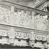 An illustration from Early renaissance architecture in England : a historical and descriptive account of the Tudor, Elizabethan, and Jacobean periods, 1500-1625 : for the use of students and others (1914)
