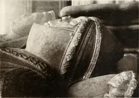 Picture 35 of 125 from English costume from prehistoric times to the end of the eighteenth century (1910), leaf 125