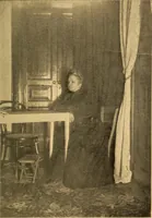 An illustration from Eusapia Palladino and her phenomena (1909)