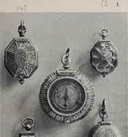 An illustration from Exposition du décor moderne de l'horlogerie et de la bijouterie : section d'enseignement, section rétrospective, 1921 (1921)