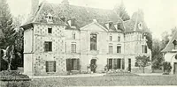 An illustration from Farm houses, manor houses, minor chateaux and small churches : from the eleventh to the sixteenth centuries, in Normandy, Brittany and other parts of France (1917)