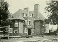 An illustration from Flats, urban houses and cottage homes; a companion volume to "The British home of to-day"; (1906)