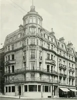 An illustration from Flats, urban houses and cottage homes; a companion volume to "The British home of to-day"; (1906)