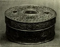 An illustration from Furniture and interior decoration of the Italian renaissance (1921)