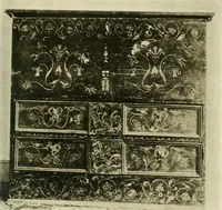 Picture 56 of 685 from Furniture of the Pilgrim century, 1620-1720, including colonial utensils and hardware (1910), leaf 71