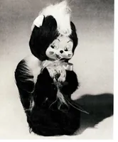 Picture 7 of 9 from You Can Make Furry Novelties (1971), leaf 15