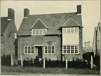 An illustration from Garden city houses and domestic interior details (1913)