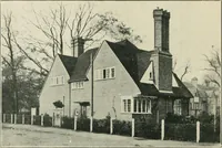 An illustration from Garden city houses and domestic interior details (1913)