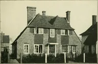 An illustration from Garden city houses and domestic interior details (1913)