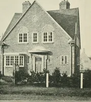 An illustration from Garden city houses and domestic interior details (1913)