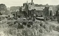 An illustration from Gardens, old and new; the country house & its garden environment (1900)
