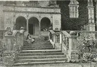 An illustration from Gardens, old and new; the country house & its garden environment (1900)