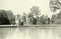 An illustration from Gardens, old and new; the country house & its garden environment (1900)