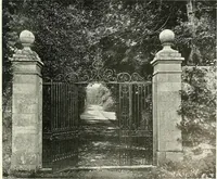 An illustration from Gardens, old and new; the country house & its garden environment (1900)