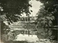 An illustration from Gardens, old and new; the country house & its garden environment (1900)