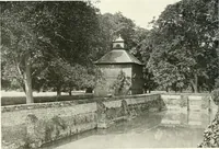 An illustration from Gardens, old and new; the country house & its garden environment (1900)
