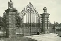 An illustration from Gardens, old and new; the country house & its garden environment (1900)